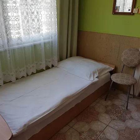 Pokoje W Domkach Lodge