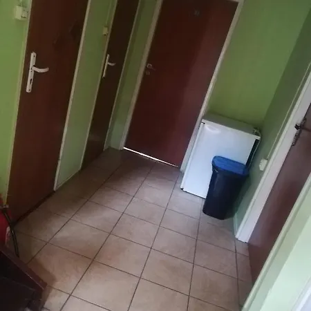 Pokoje W Domkach *