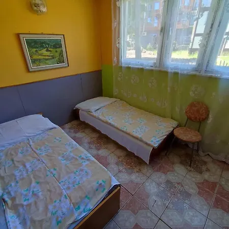Pokoje W Domkach